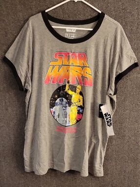 Torrid Disney Star Wars Grey Tee with Black Trim R2-D2 and C3PO